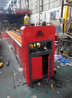 探索二手冲孔机市场 聚焦佛山，掌握五金制造的关键设备